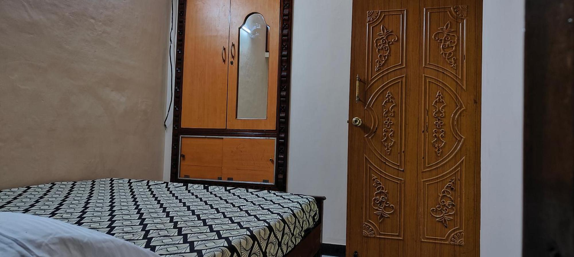 Guru Krupa Home Stay Tiruvannamalai Exterior photo